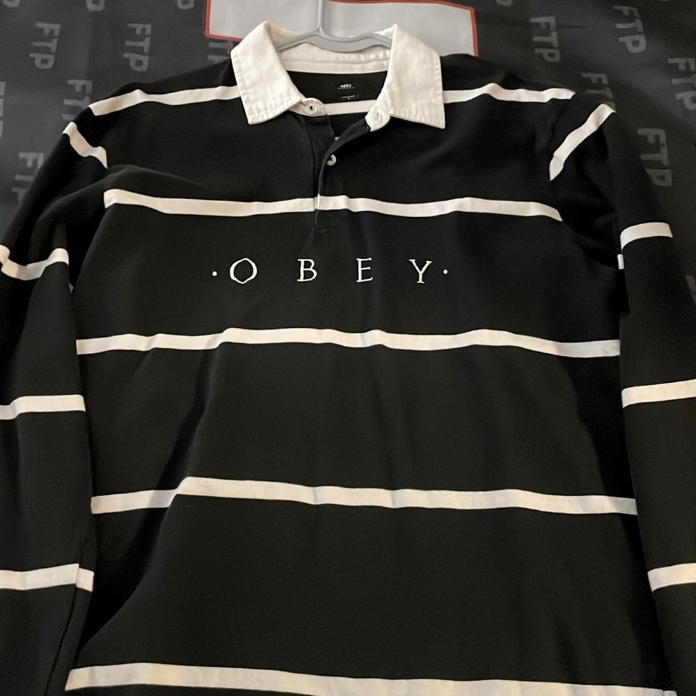 Obey black and white polo